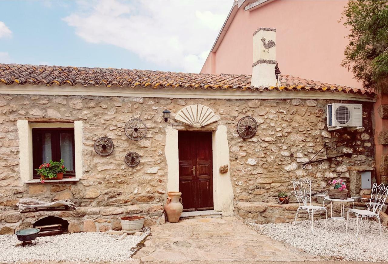 Stazzu Juanni Villa Loiri Porto San Paolo Exterior photo